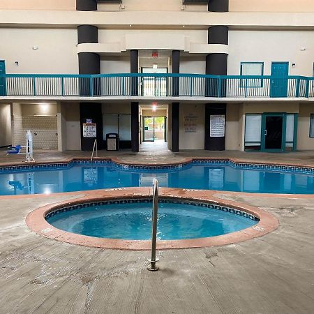 Motel 6 Savannah Ga Gateway & I95 Zewnętrze zdjęcie