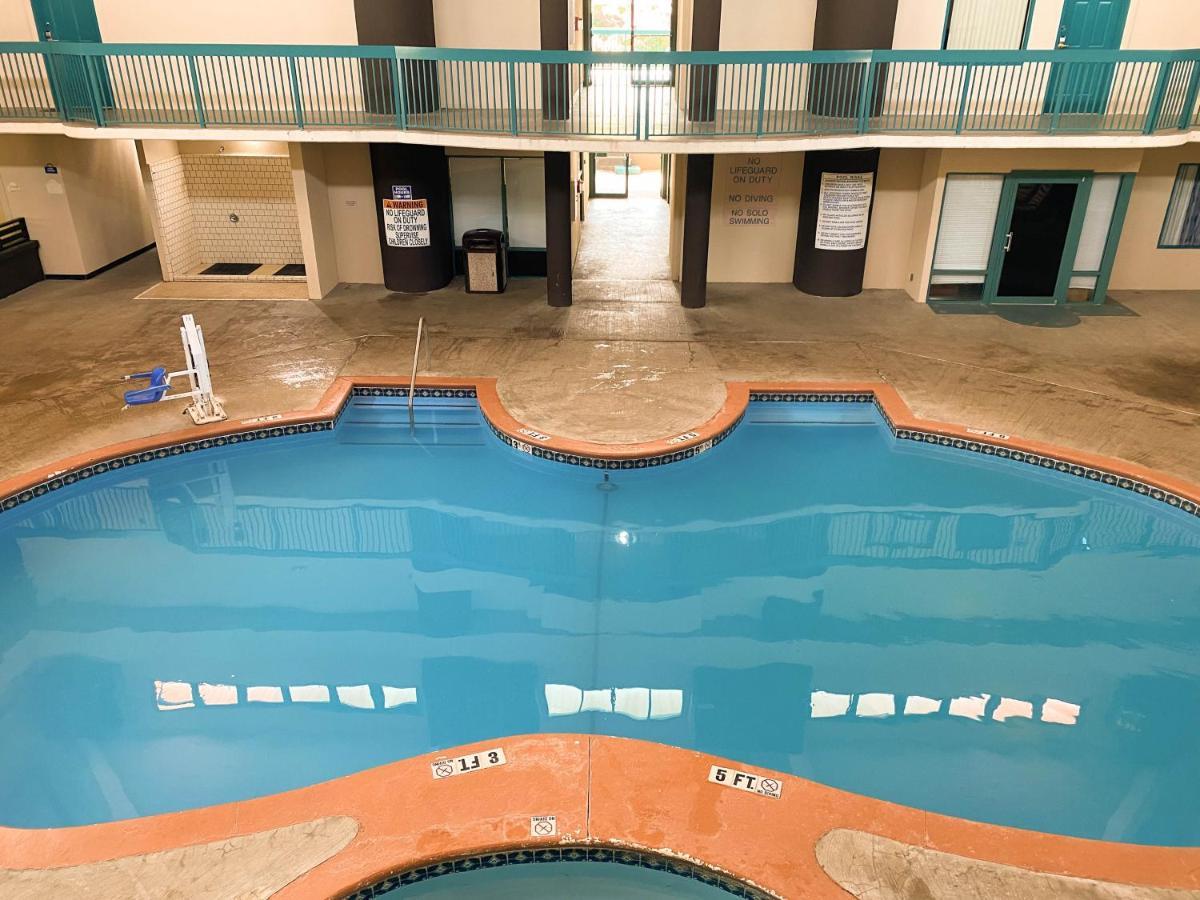 Motel 6 Savannah Ga Gateway & I95 Zewnętrze zdjęcie